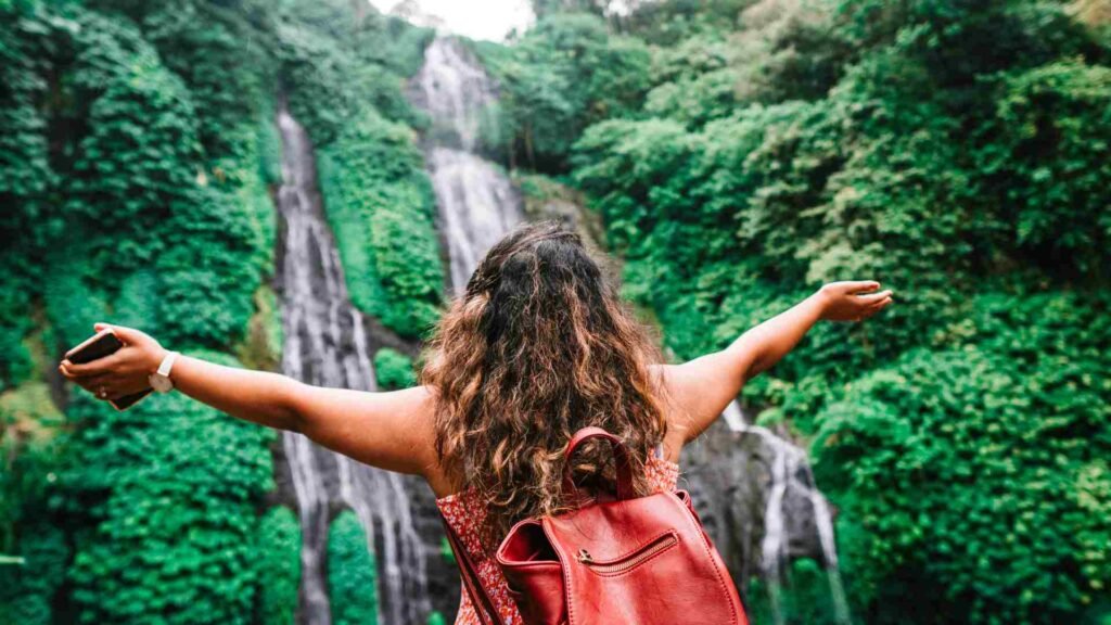 A three-part visual guide illustrating the phases of Mindful Travel: Intentional Preparation, Present-Moment Engagement, and Reflective Integration.